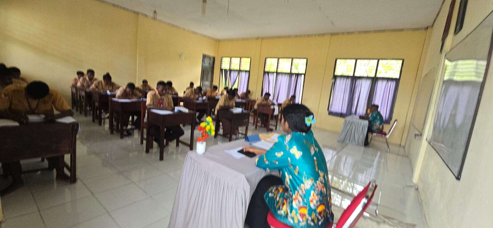 ujian sekolah hari ke 3 jumat 10 April 2026